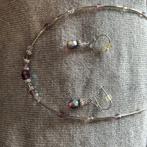 Set of 2 Lia Sophia necklaces. - Picture 4 of 4